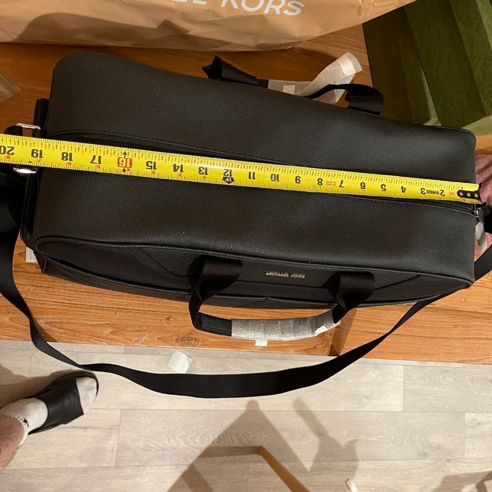 Michael Kors 24 hour duffle weekender bag, Black - Picture 12 of 16